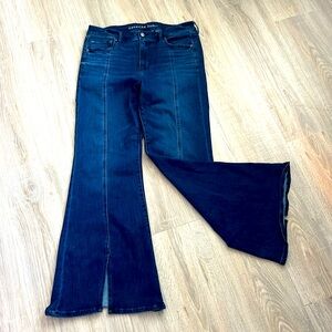 American Eagle size 14 next level stretch flared jeans.